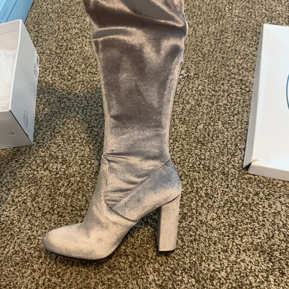 Steve Madden Emotion Gray Velvet Boots